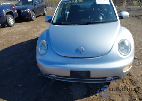 2004 Volkswagen New Beetle Gls 2.0L z USA, uszkodzony, nr VIN 3VWCK31C34M419493